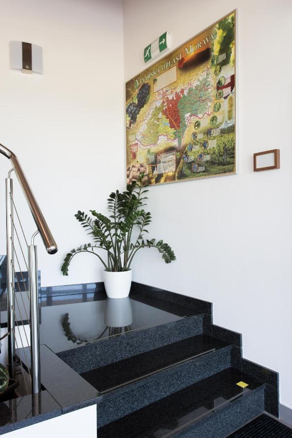Penzion U Vinarstvi Sabata Zaječí Extérieur photo